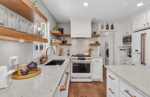 Overland Park Casa | LuxEscape | HotTub+Sauna, GameRm, Firepit, Playset