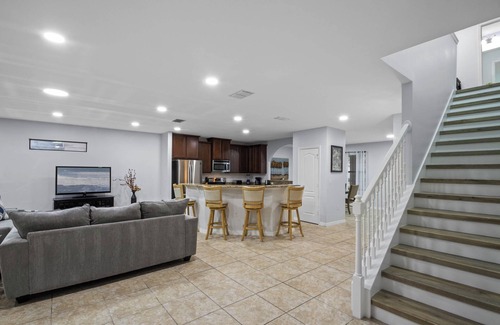 Loughman Complejo | Luxury 6-Bed Family Villa: Pool, Spa & BBQ Retreat