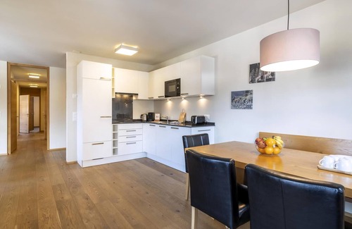 Valbella Apartamento | Luxury 6-person apartment in the holiday park Landal Alpine Lodge Lenzerheide