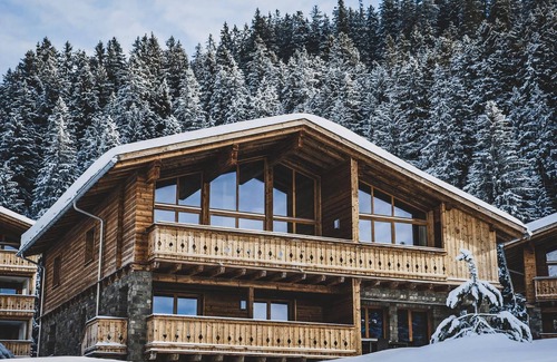 Valbella Apartamento | Luxury 6-person apartment in the holiday park Landal Alpine Lodge Lenzerheide