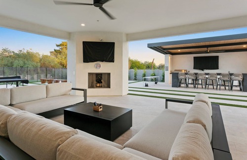 Central Scottsdale Casa | Luxury 6BR Villa w/ Pickleball Court & Heated Spa!