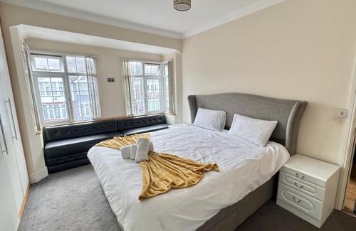 Luton Apartamento | Luxury 8 Bed Home Near Luton Airport