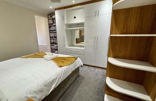 Luton Apartamento | Luxury 8 Bed Home Near Luton Airport