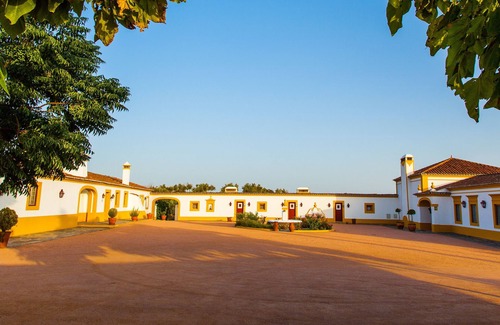 Redondo Cabaña | LUXURY ALENTEJO ESTATE & COUNTRY HOUSE
