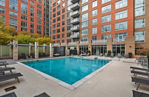 Reston Apartamento | Luxury Apartment in heart of Reston 2 bedroom