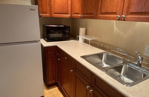 Clarkson-Lorne Park Apartamento | Luxury Apartment Living in an Elite Neighborhood