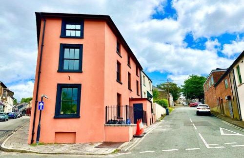 Blaenavon Apartamento | Luxury apartment, Mountain View in a Heritage Town