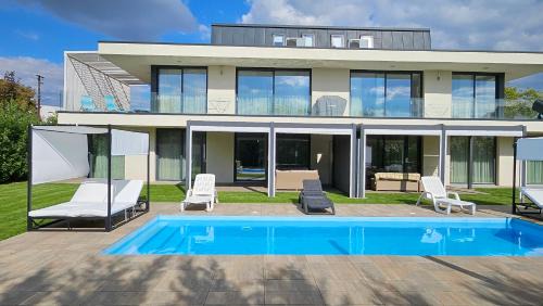 Balatonalmadi Apartamento | Luxury Apartments in Balatonalmádi, Almádi Lux Apartman I - Ocean Blue