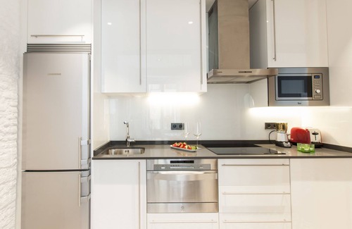 Chueca Apartamento | ¡¡NUEVO!! Chueca, en casa en Madrid 7, Prado - Mucha luz completamente remodelada