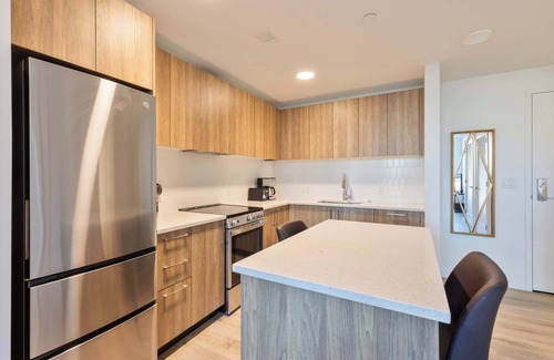 Fenway–Kenmore Apartamento | Luxury Apt with Kitchen in Fenway