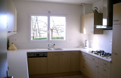 L'Hopital-d'Orion Villa | Lujosa villa de arquitecto con piscina y vista panorámica de los Pirineos.