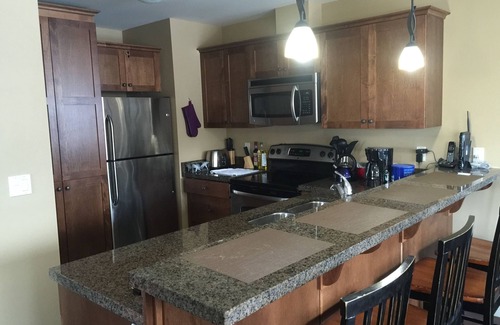 Golden Condominio | Unidad de Aspen Top Floor Luxury 2 BR, un montón de privacidad, vistas a la montaña impresionantes