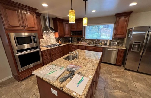 Lakehead Casa | Luxury at the Lake - Large Lakeview - Game Room - Shasta Lakeshore Retreat #7