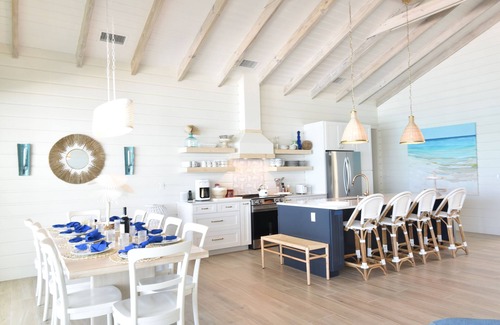 Tar Bay Casa | Luxury beachfront home, Heated private pool, Five King suites w/ ensuite baths!
