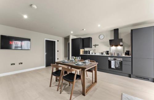 Sheldon Apartamento | Luxury Birmingham Apartment - Parking