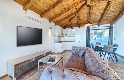 Susica Casa | Luxury Bungalow New Horizons IV