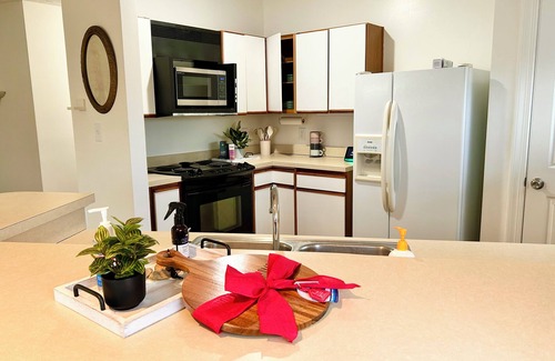 Buckroe Beach Casa | Luxury by the Bay: 2-bedroom Beach House Hampton