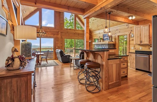 Vein Mountain Cabina | Luxury Cabin-Big Views Hot Tub Fire Pit