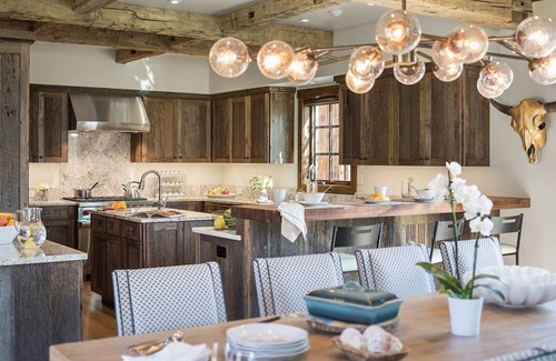 Teton Village Casa | Cabaña de lujo en Teton Village con vistas a las pistas de esquí.