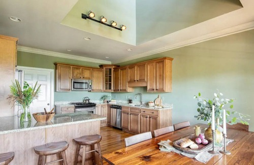 Swannanoa Cabina | Luxury Cabin⛰️View*13mi>DT*Sleeps 13, HotTub, Pets👌