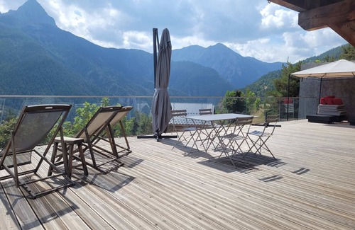 Pra Loup Chalet De Esquí | Chalet lujoso para 14, cerca de telecabina, con sauna, jardín y terraza en Pra Loup