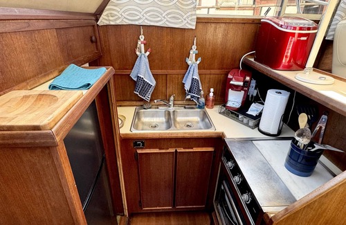 Sanford Alquiler De Eote | Luxury Chris Craft Yacht On the Beautiful St. John's River in Sanford