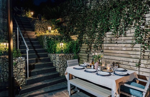 Newport Casa | *Luxury Coastal Getaway* Newport, Pembrokeshire by Black Door Stays