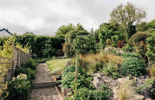 Newport Casa | *Luxury Coastal Getaway* Newport, Pembrokeshire by Black Door Stays