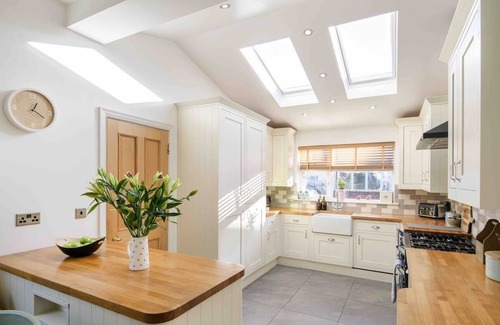 Whitley Bay Casa | Luxury Coastal Retreat In Whitley Bay - Sleeps 9