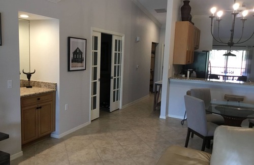 Naples Condominio | Condominio de lujo, golf y estilo de vida de club de campo: ¡disfruta del sol y diviértete!