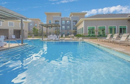 Addicks Apartamento | Luxury Condo In Greenhouse