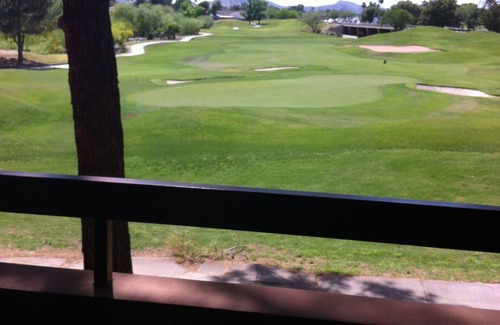 Paradise Valley Village Condominio | Condominio de lujo con hermoso campo de golf y vistas a la montaña !!