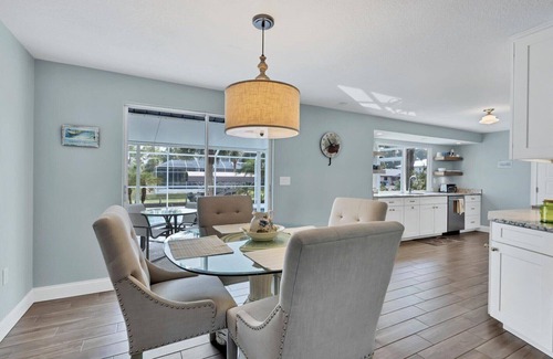 Grove City Casa | Luxury Contemporary Style House on Charlotte Harbor Area, Charlotte County House 5846