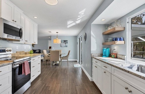 Grove City Casa | Luxury Contemporary Style House on Charlotte Harbor Area, Charlotte County House 5846