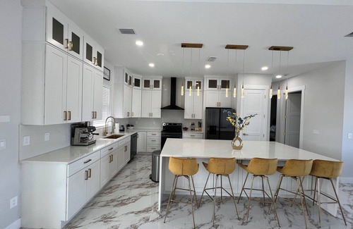 South Gulf Cove Casa | Luxury Corner