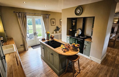 Lobinstown Casa | Luxury Country Estate & Farm Group Stay – Sleeps 14-16 in Ireland’s Ancient East