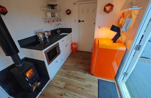 St. Mawgan Apartamento | Luxury Countryside Shepherds Hut with Hot Tub