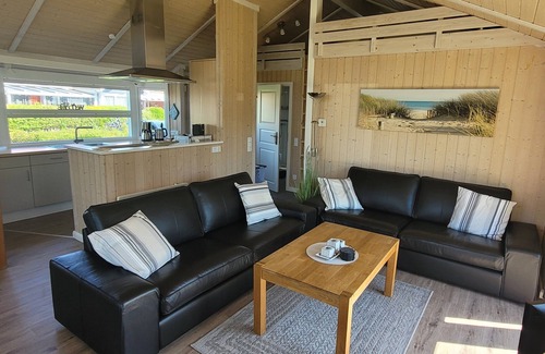 Schoenhagen Casa | Confort danés casa de vacaciones con sauna, chimenea y WiFi gratuito en el OSTSEE