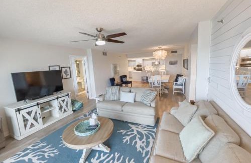 Ormond-by-the-Sea Casa | Luxury, Direct Oceanfront Unit and Balcony, Northeast Corner, Heated Pool, Garage Parking