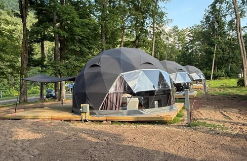 Gilboa Cabina | Luxury Dome Glamping in the Heart of the Catskills