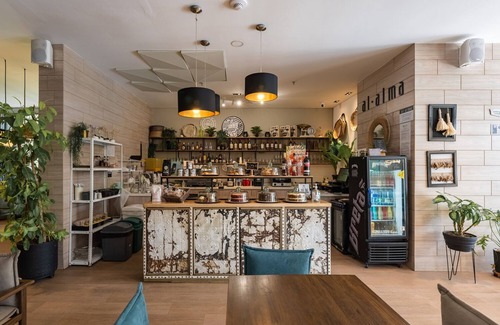Buenos Aires Apartamento | Luxury El Poblado Hotel with Spectacular View!