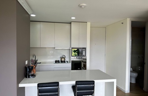 Buenos Aires Apartamento | Luxury El Poblado Hotel with Spectacular View!