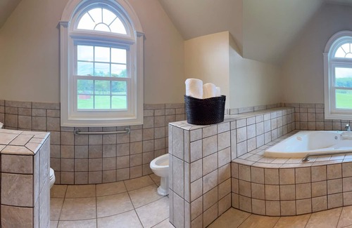 Darnestown Otro | Luxury Equestrian Estate on 110 Acres, Surrounded by State Park, 45 Min to DC