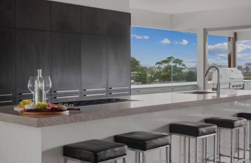 Wamberal Casa | Luxury Escape - Close to Beach