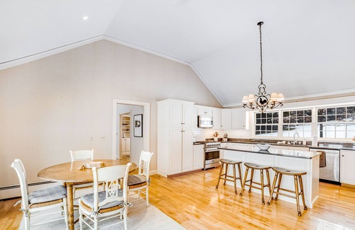 West Hartford Casa | Luxury estate on 17 acres with private pool, pond, gym, game room & views