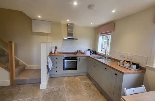 Northallerton Cabaña | Luxury Farm Cottage with Hot Tub.