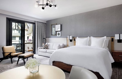 Vail Hotel | Luxury Four Seasons King Hotel Room - walk to Gondola One