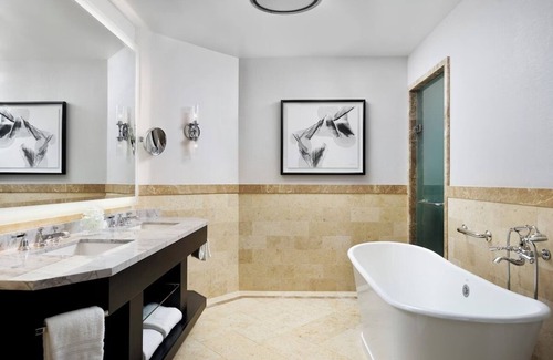 Vail Hotel | Luxury Four Seasons King Hotel Room - walk to Gondola One