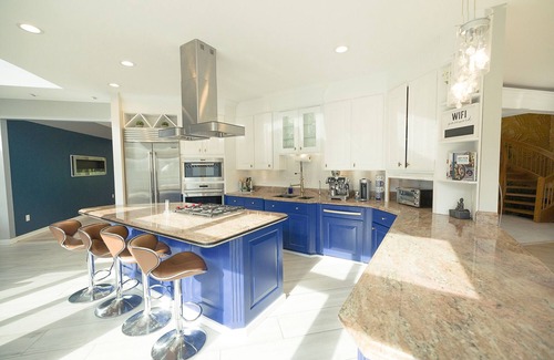 Berlin Casa | Luxury Getaway, Indoor Pool, Hot Tub, Outdoor Games, Fast Internet, Sleeps 16+