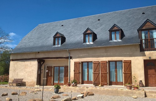 Cieutat Casa | Casa de lujo con piscina grande y vistas a la montaña. Duerme hasta 7